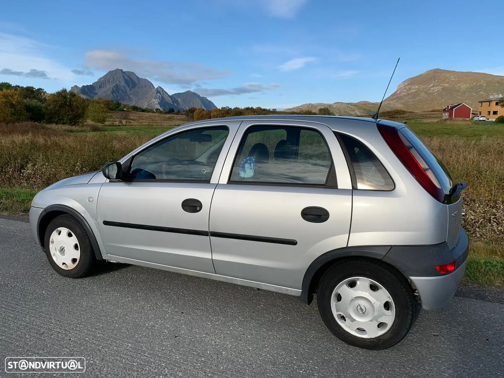 Opel Corsa 1.2 16V Confort - 10