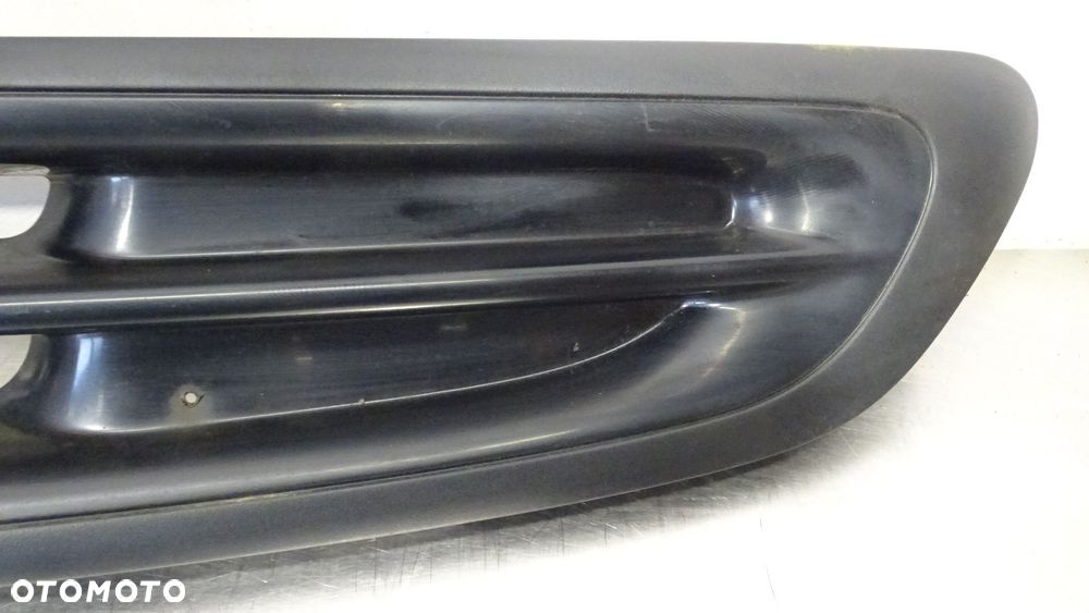 GRILL ATRAPA SMART FORTWO I - 2