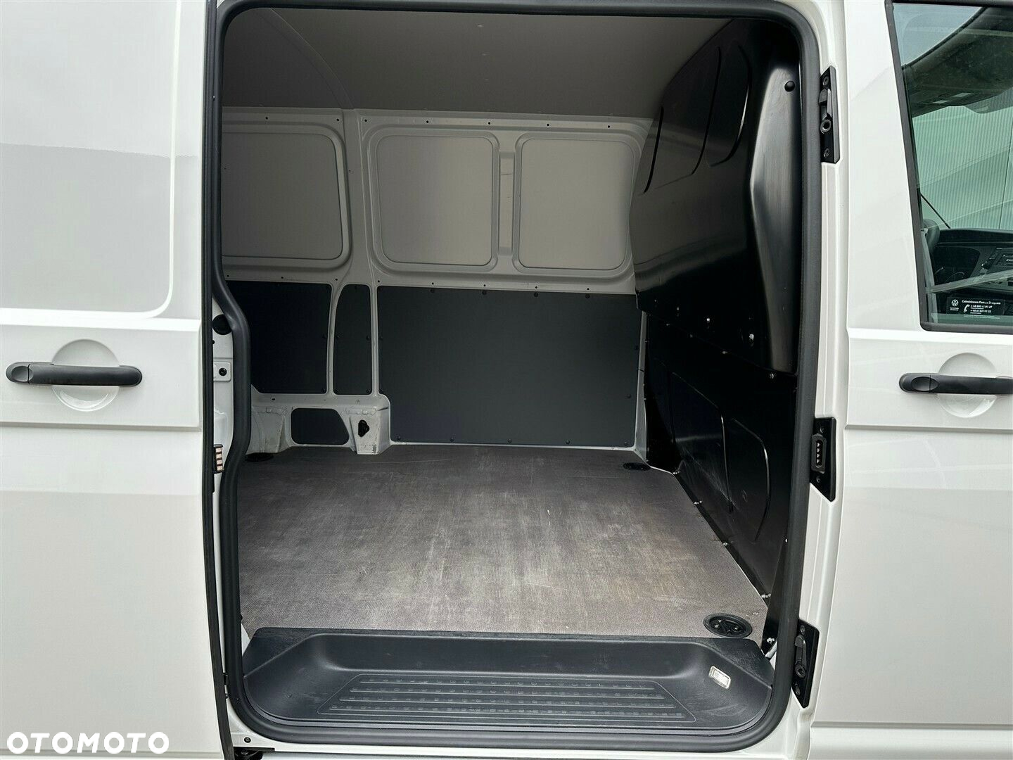 Volkswagen Transporter T6.1 FURGON 2.0 TDI 150KM - 8