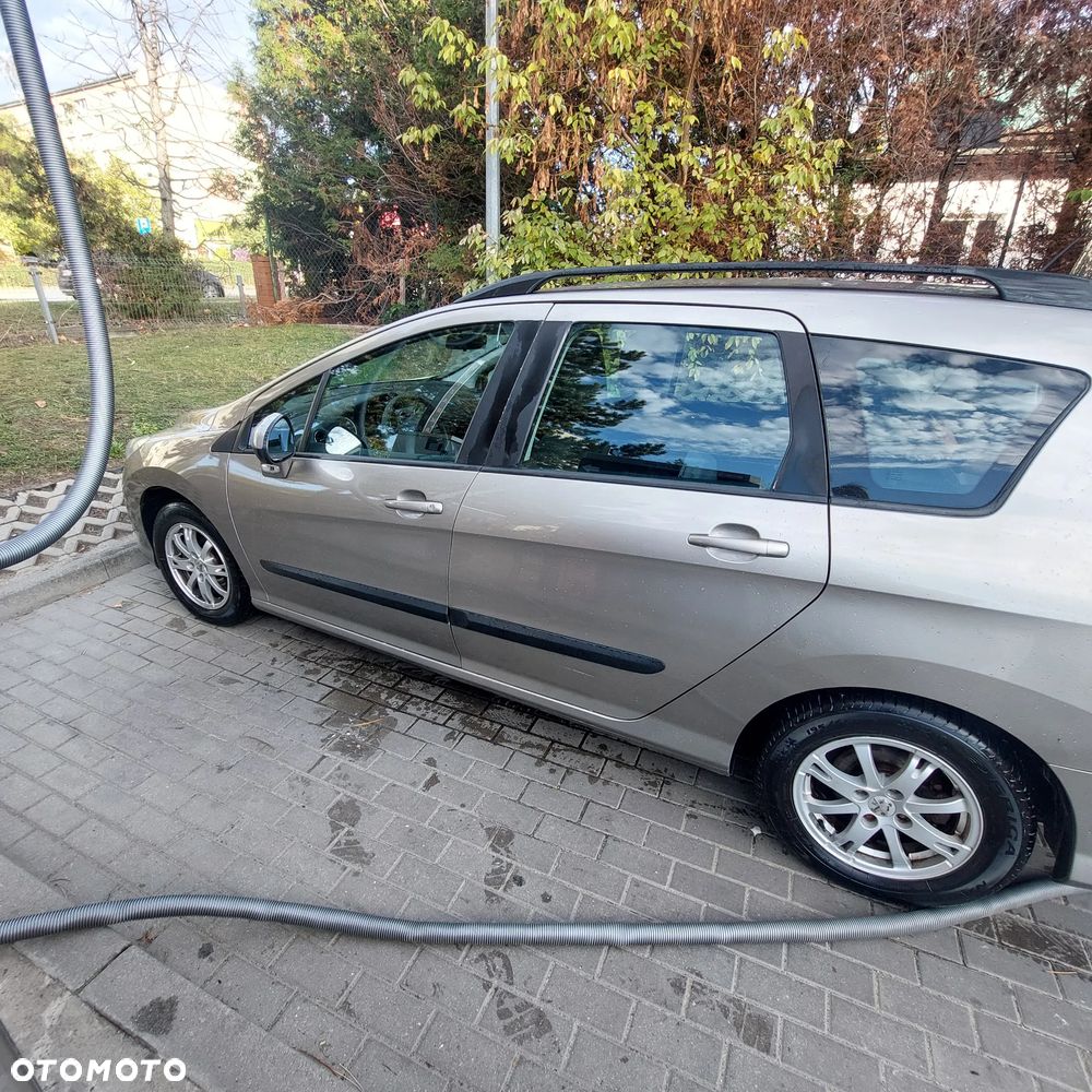 Peugeot 308 2012 photo 5