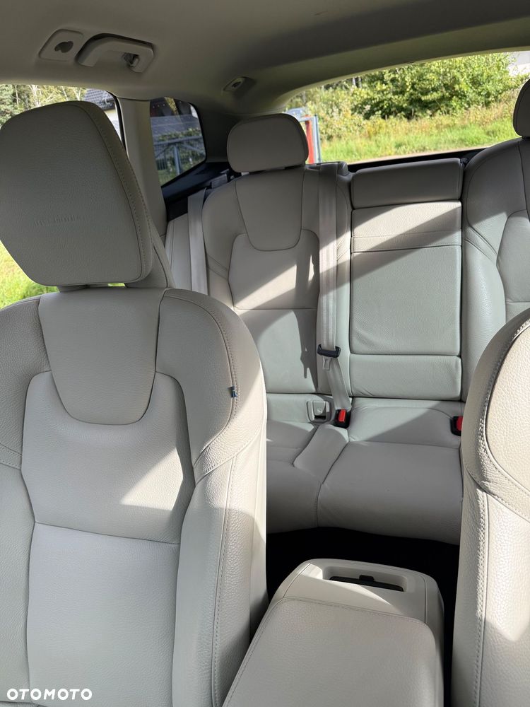 Volvo XC 60 T5 AWD Inscription - 25