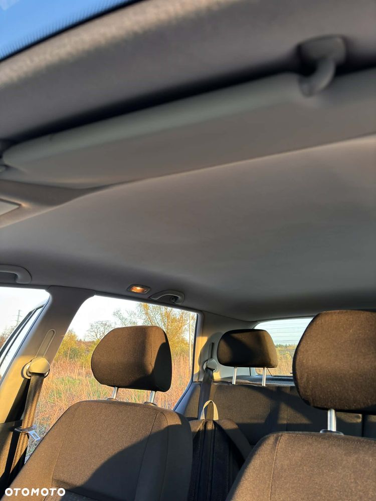 Volkswagen Golf 1.6 Q - 19