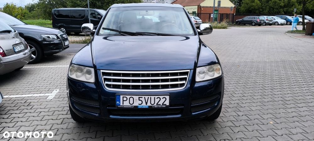 Volkswagen Touareg - 1