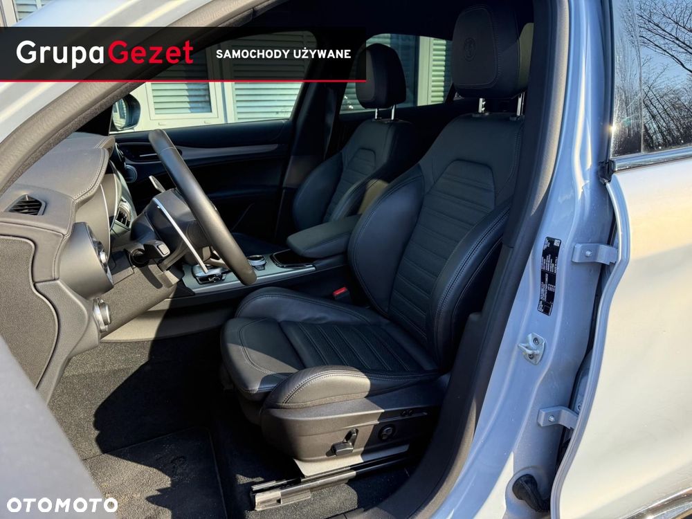 Alfa Romeo Stelvio - 9