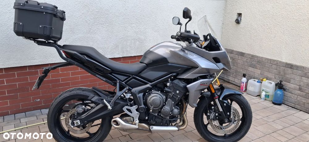Triumph Tiger - 13