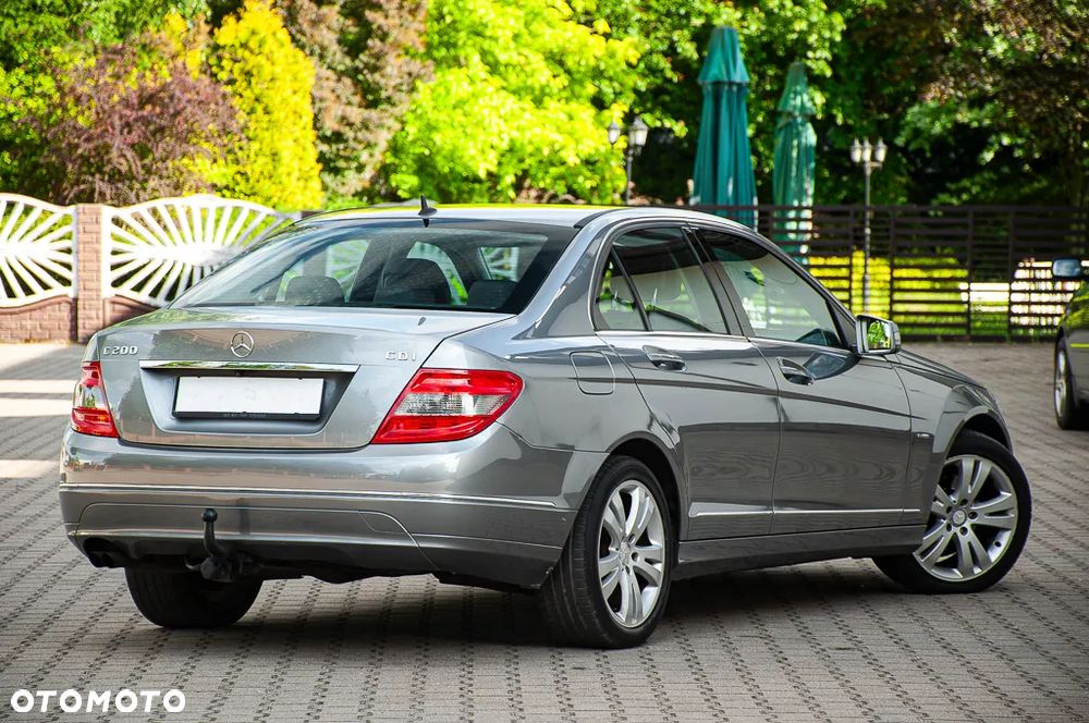 Mercedes-Benz Klasa C 200 CDI DPF Automatik Avantgarde - 14