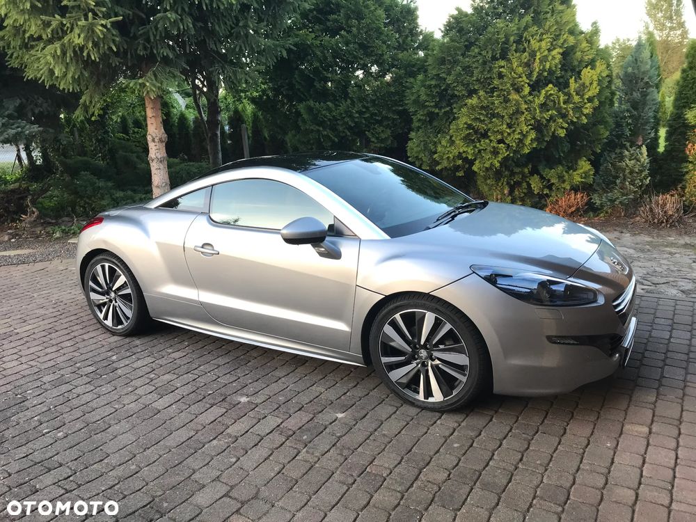 Peugeot RCZ - 2