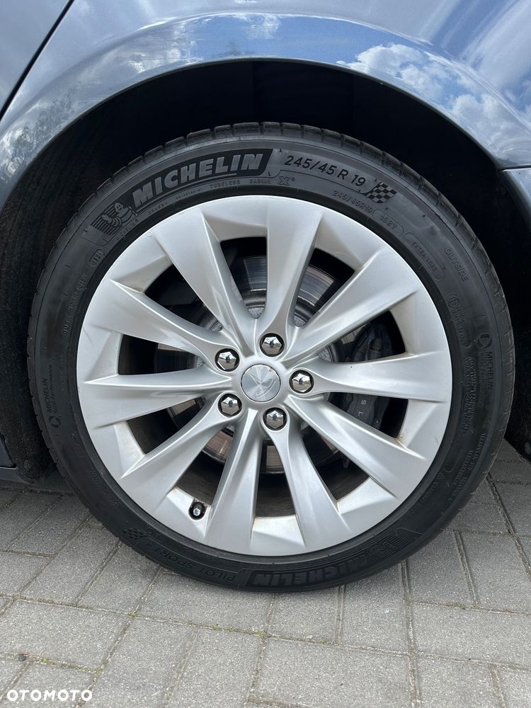 Tesla Model S Long Range Plus - 6