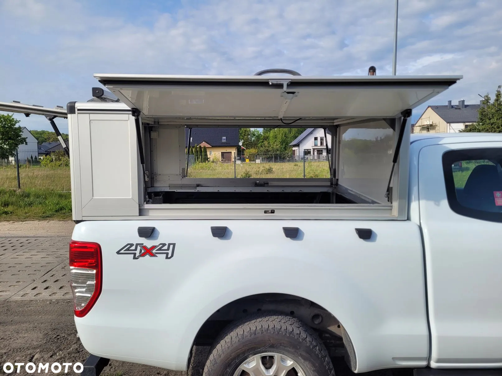 Ford Ranger Autm XLT - 25