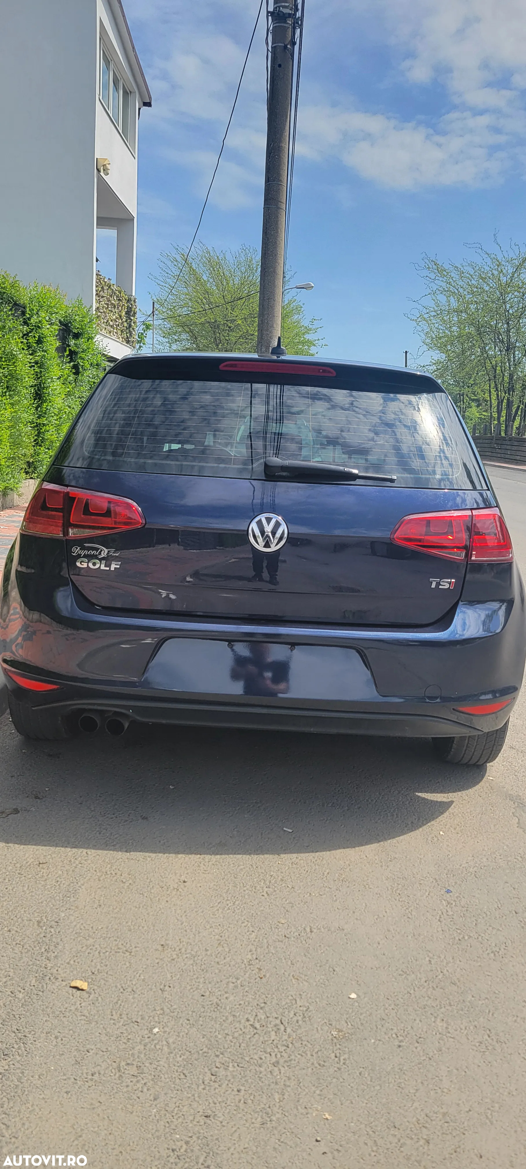 Volkswagen Golf - 6