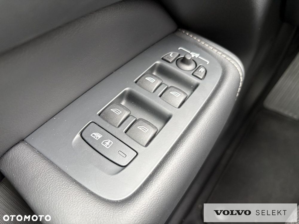 Volvo XC 60 - 21