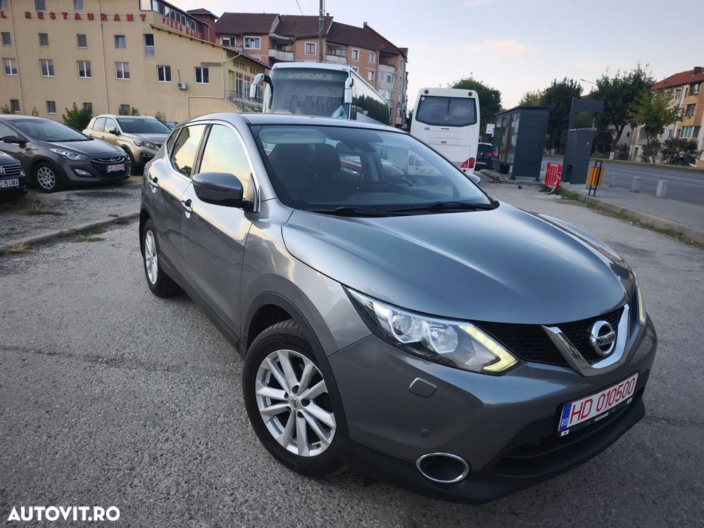 Nissan Qashqai 1.5 DCI TEKNA - 2