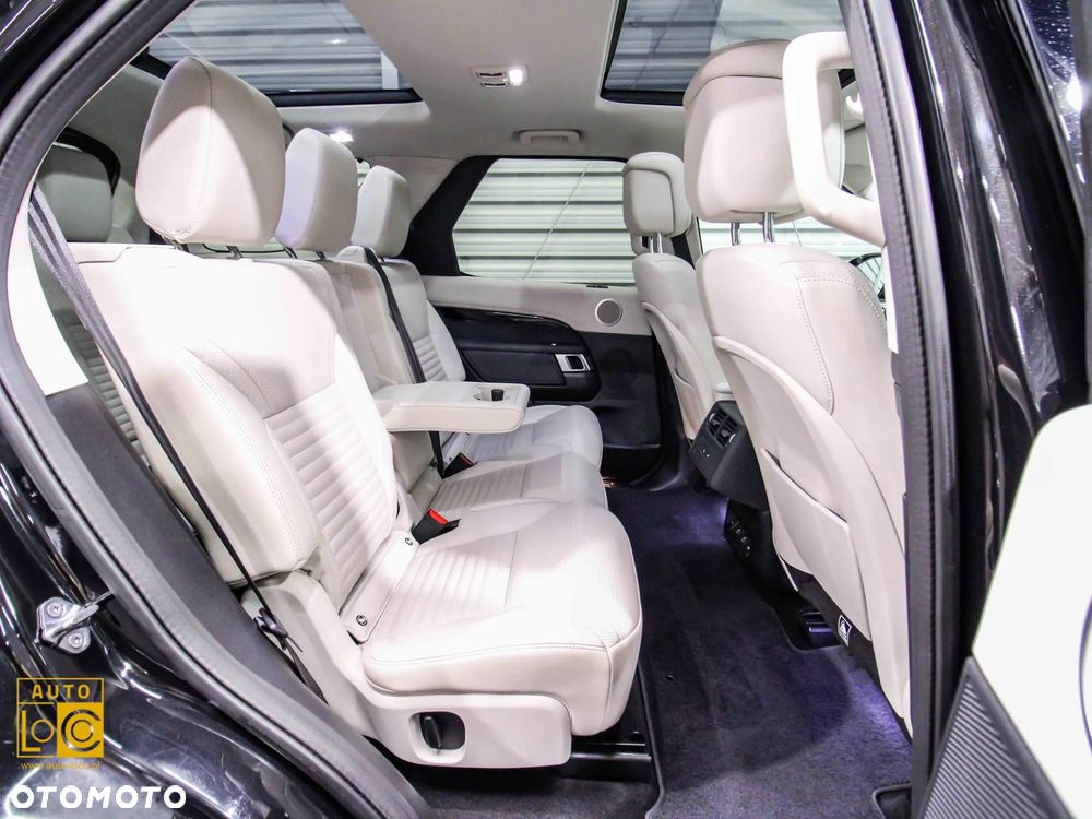 Land Rover Discovery ver-v-3-0-d250-mhev-r--dynamic-hse - 10