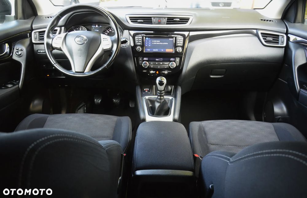 Nissan Qashqai - 17