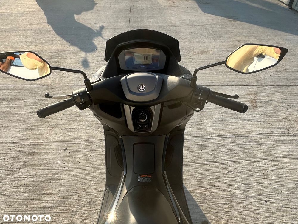 Yamaha NMAX - 6