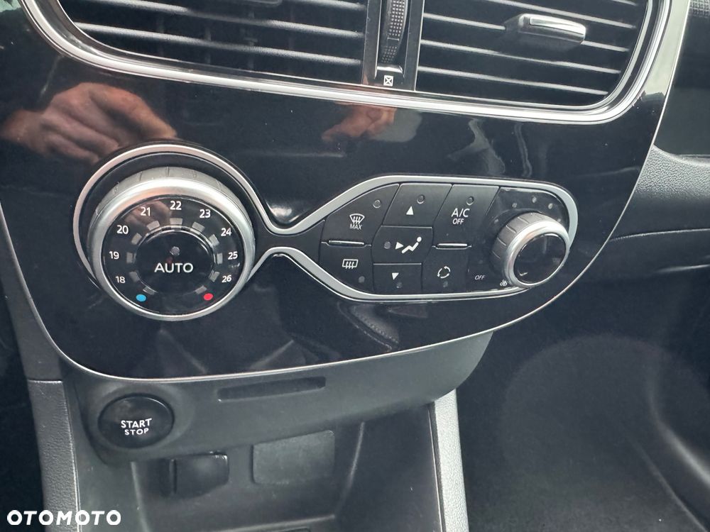 Renault Clio - 31