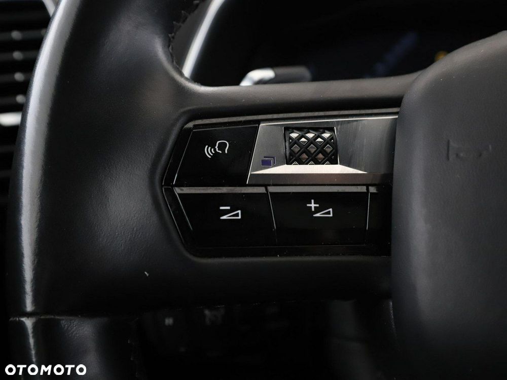 DS Automobiles DS 7 Crossback - 33