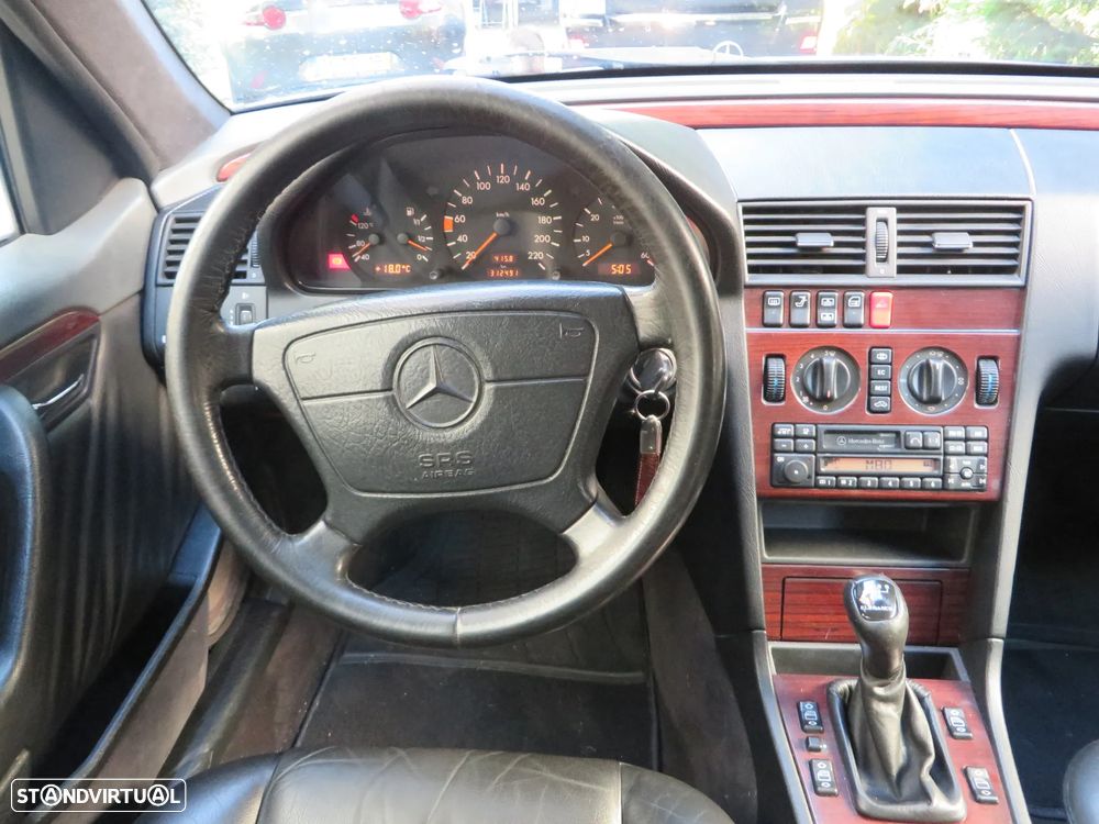 Mercedes-Benz C 250 D Elegance - 14