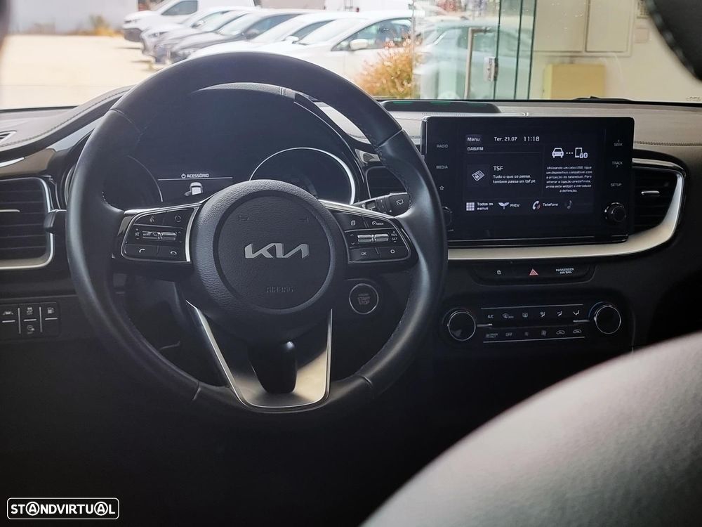 Kia XCeed 1.6 GDi PHEV Drive - 11