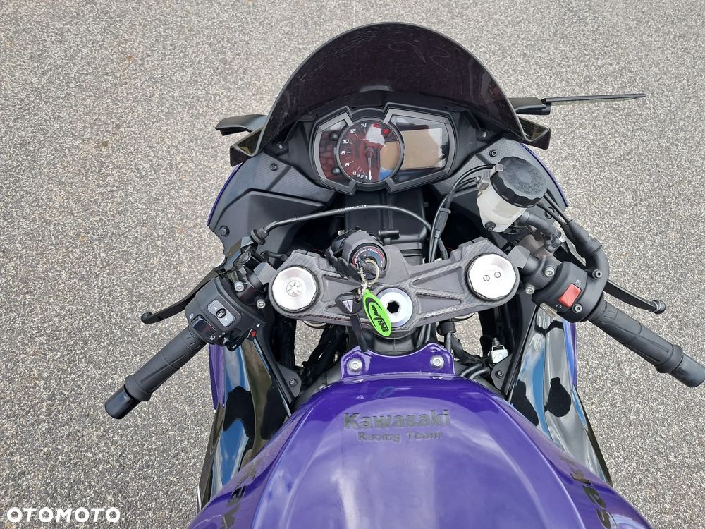 Kawasaki ZXR - 8