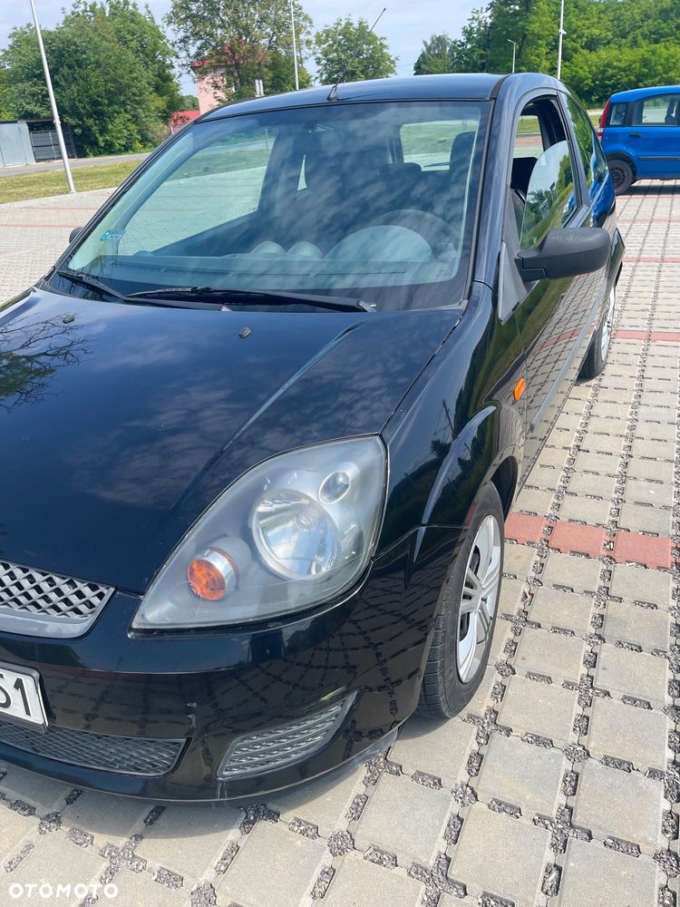 Ford Fiesta 1.3 Ambiente - 3