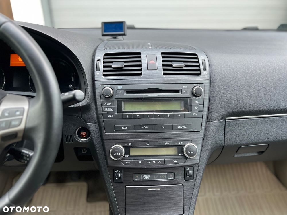 Toyota Avensis 2.0 D-4D Platinium - 20