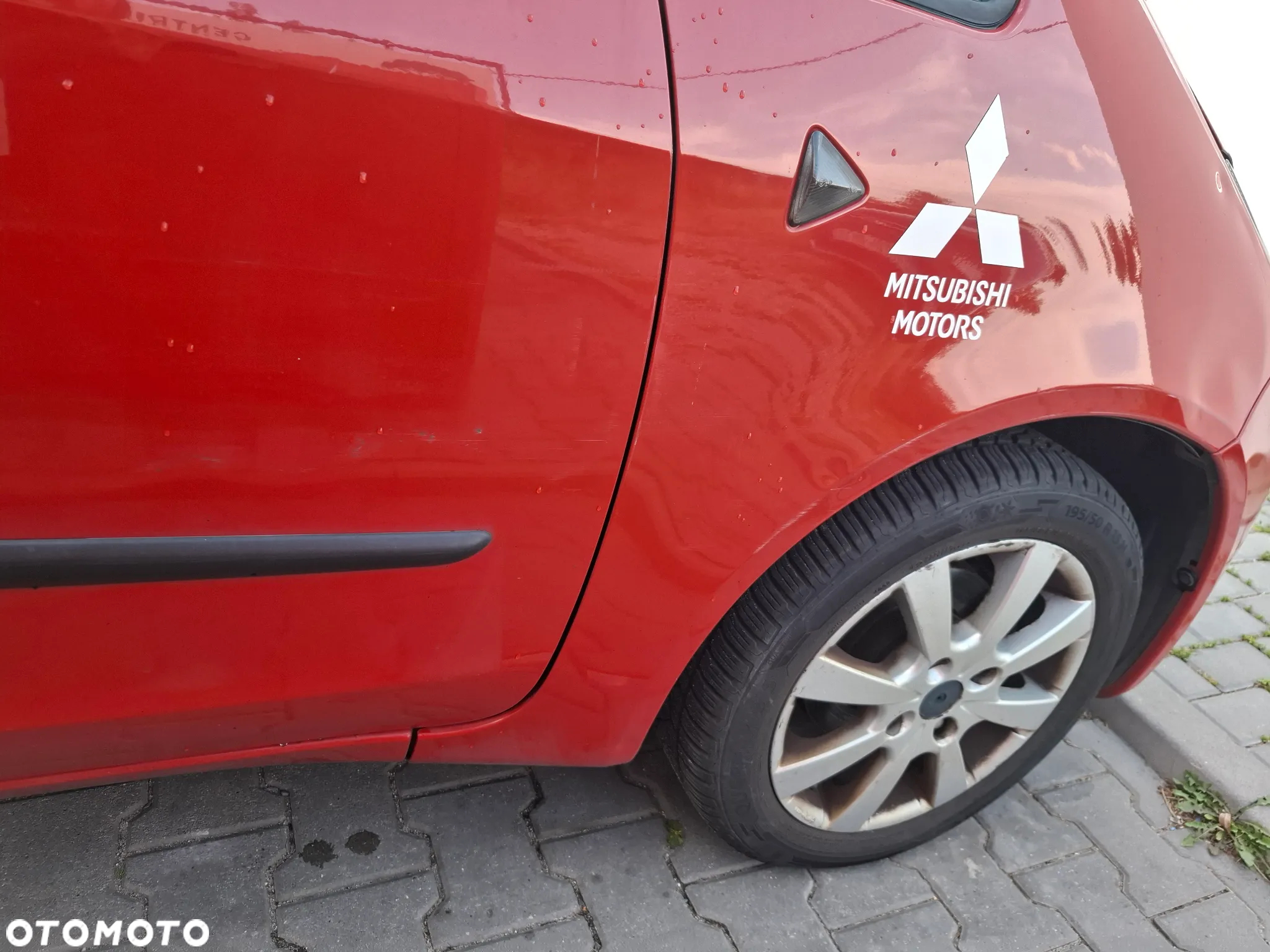 Mitsubishi Colt - 4