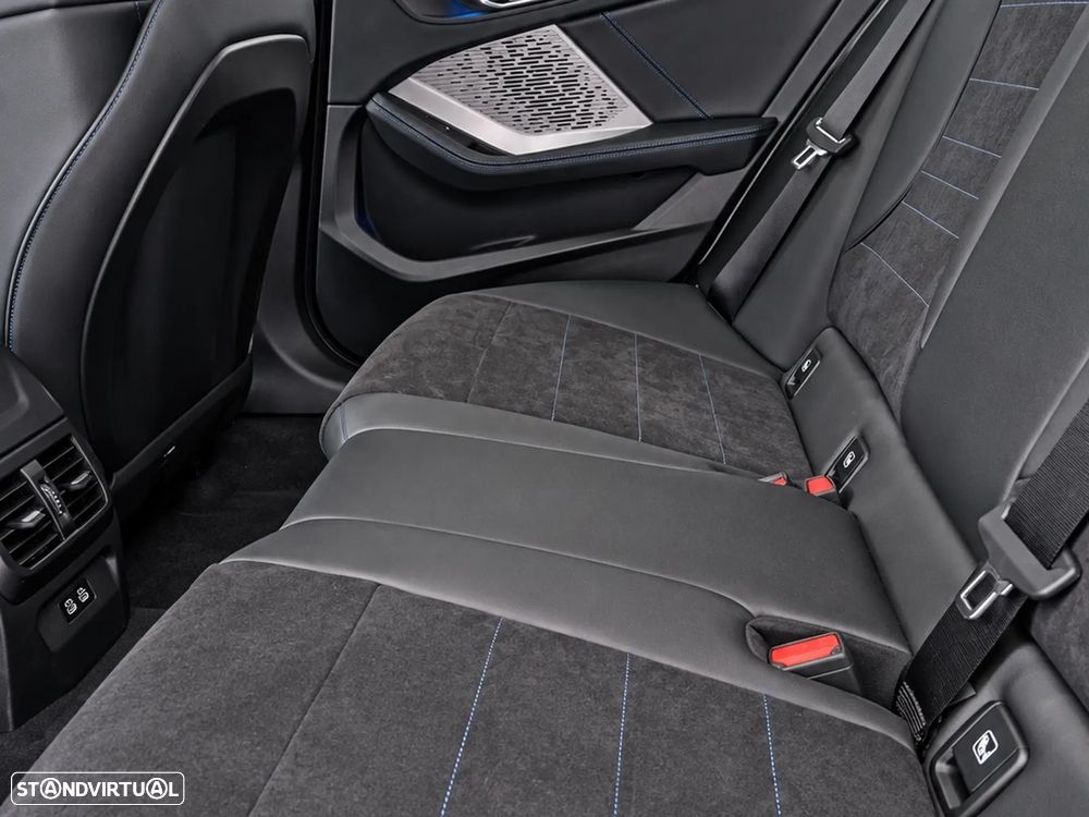 BMW 120 d Pack Desportivo M - 33
