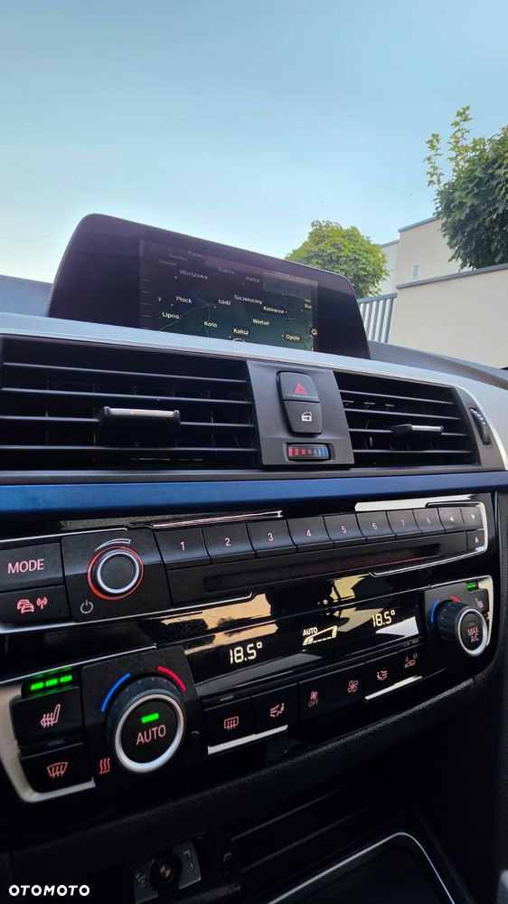 BMW Seria 3 318d M Sport Shadow - 33