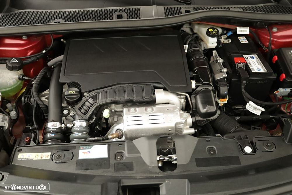 Peugeot 2008 1.2 PureTech Allure - 24