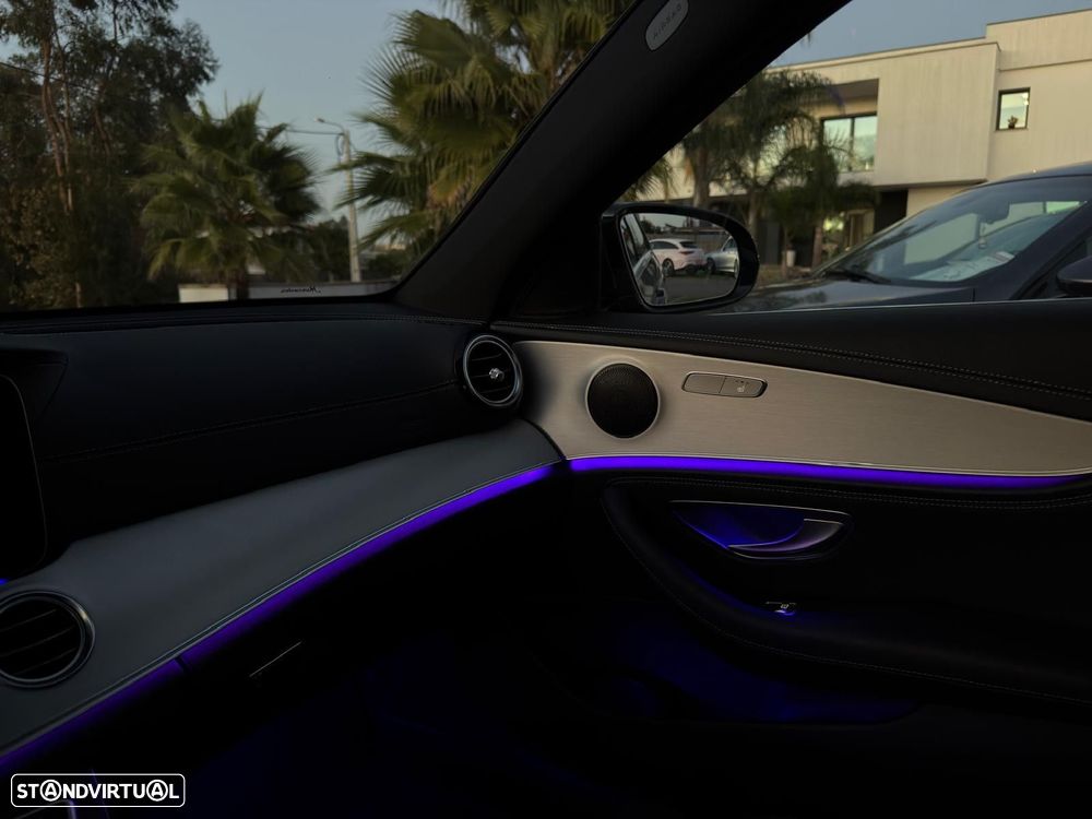 Mercedes-Benz E 300 de AMG Line - 45