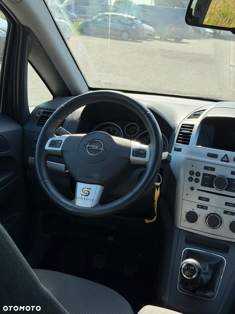 Opel Zafira 1.8 Family Plus - 20