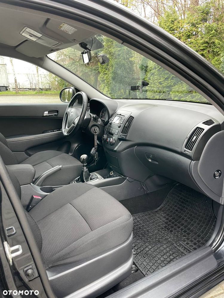 Hyundai i30 1.4 Comfort - 19