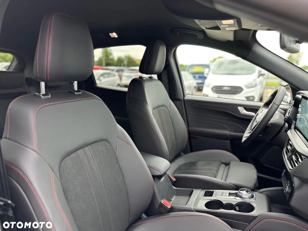 Ford Kuga 2.5 FHEV FWD ST-Line X eCVT - 19