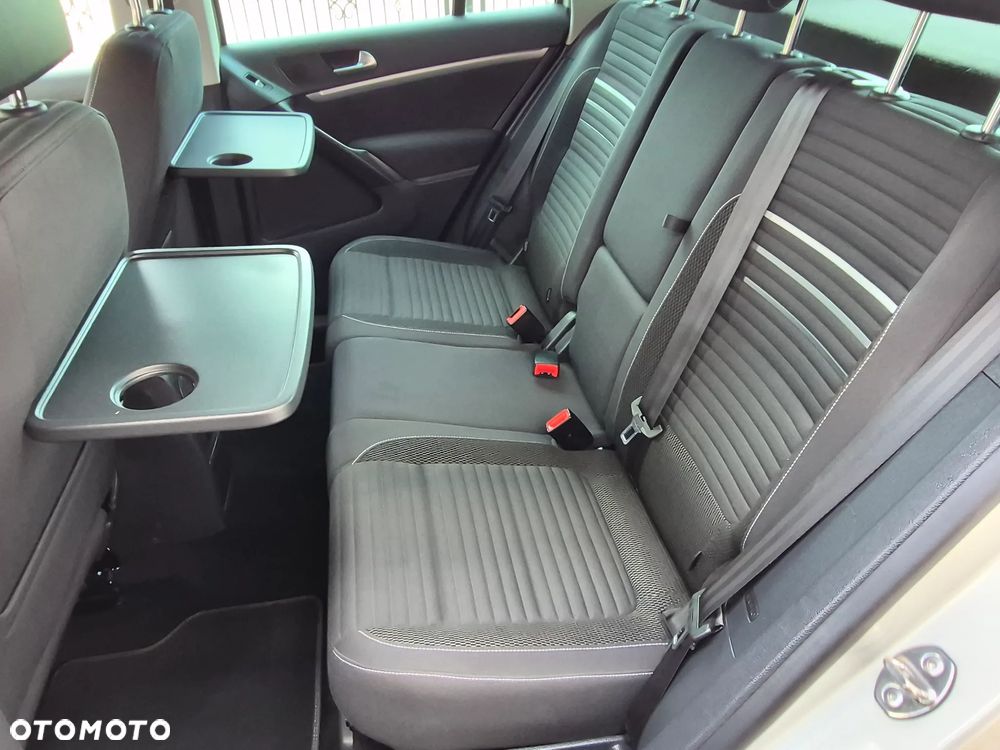 Volkswagen Tiguan - 17