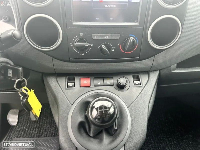 Citroën Berlingo 1.6 BLUEHDI ISOTERMICA - 19