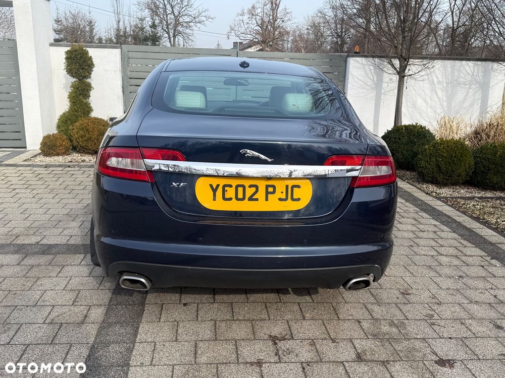 Jaguar XF 3.0 V6 Portfolio - 11