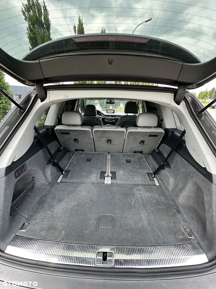 Audi Q7 - 11