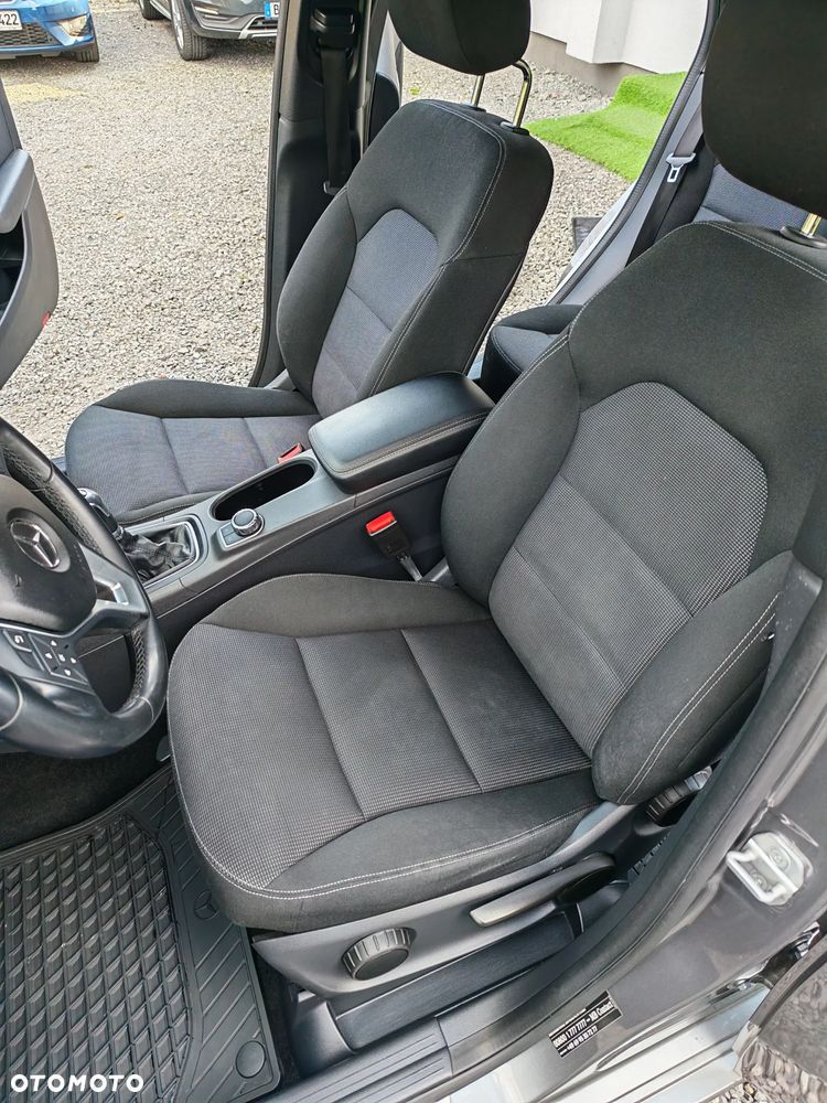 Mercedes-Benz Klasa B 180 BlueEFFICIENCY Edition Style - 16