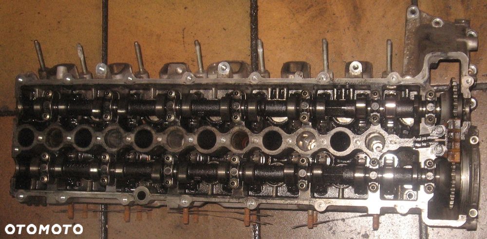 głowica wałek rozrządu BMW X5 E60 E39 3.0D 7788581.9 - 1
