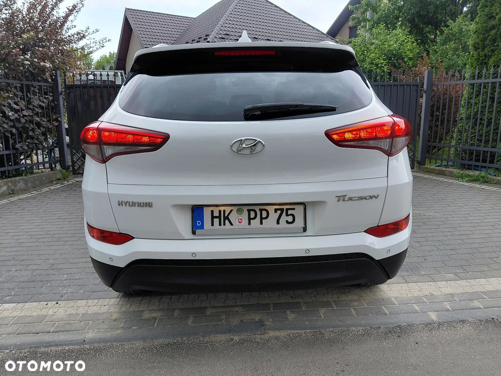 Hyundai Tucson 1.6 GDI BlueDrive Style 2WD - 25