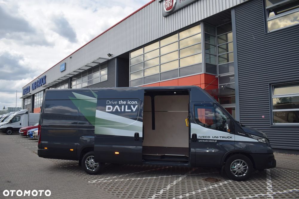 Iveco W CENIE PRZEGLĄDY EKSPOATACYJNE 4 LATA lub 300 000 km !!! - 35S18HA8V - 7