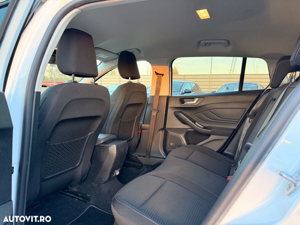 Ford Focus 1.5 EcoBlue Start-Stopp-System TITANIUM X - 13