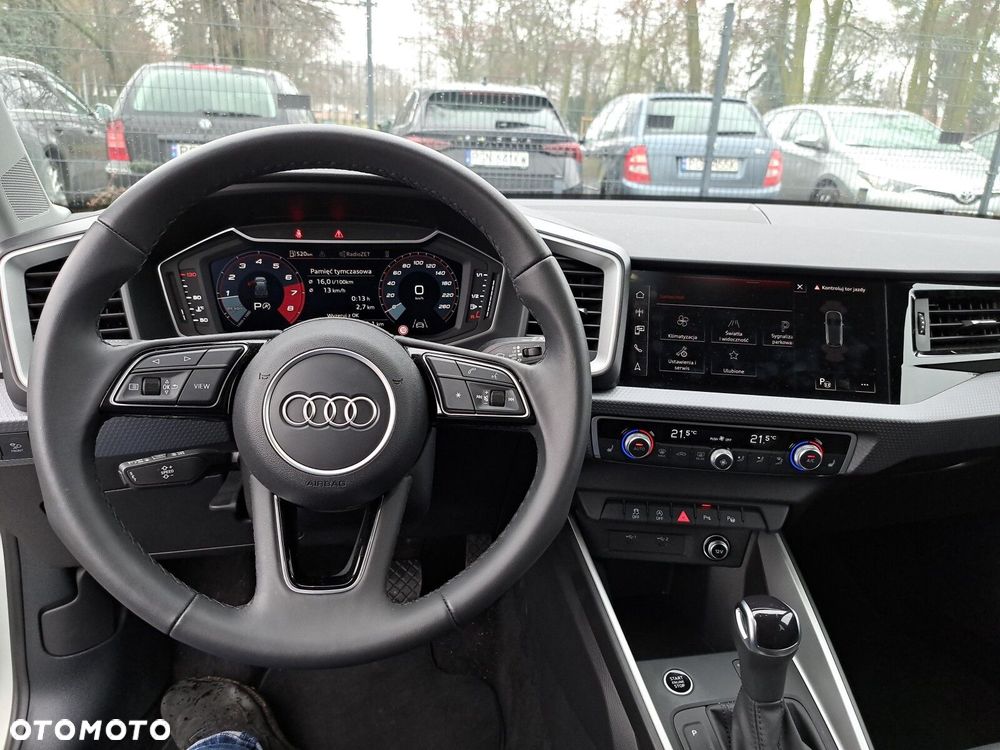 Audi A1 Sportback 35 TFSI S-Line S tronic - 13