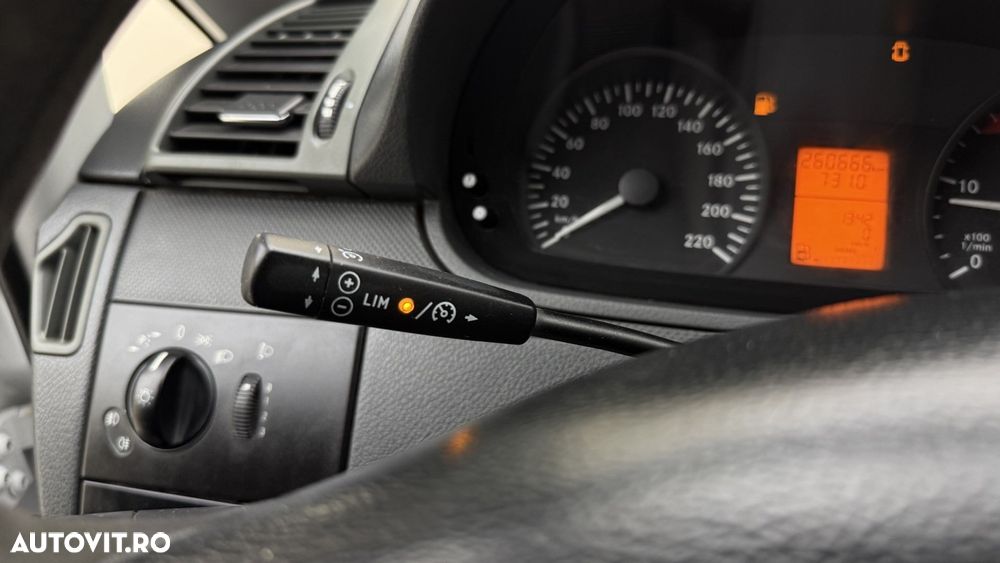 Mercedes-Benz Vito - 13