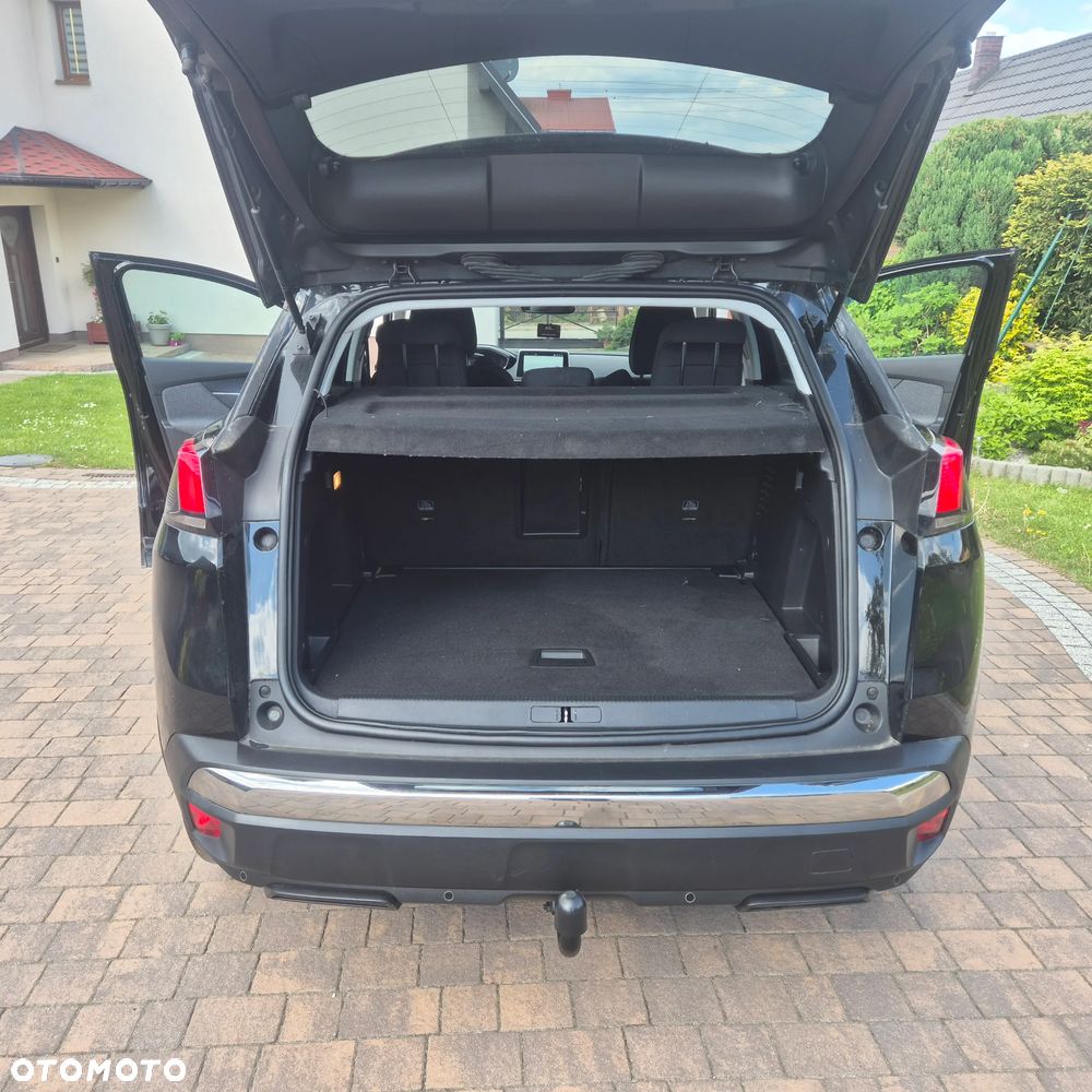 Peugeot 3008 PureTech 130 Stop & Start GPF Allure - 17