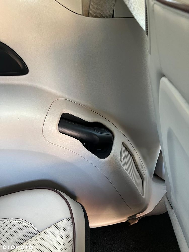 Chrysler Pacifica - 13