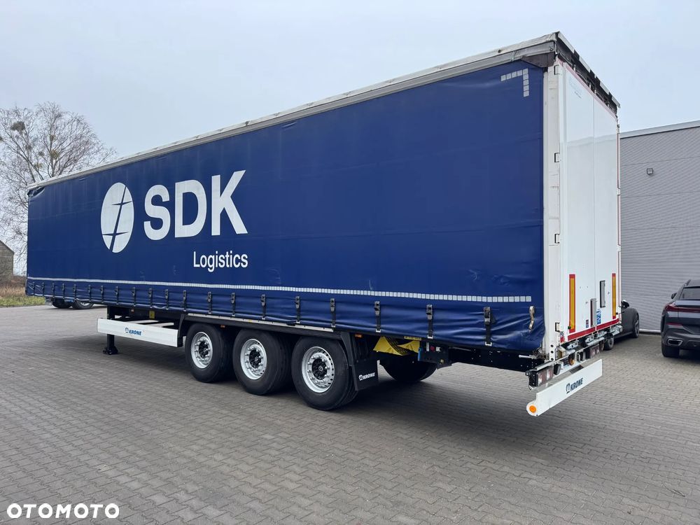 Krone SD Firanka Certyfikat XL, Dach podnoszony - 9