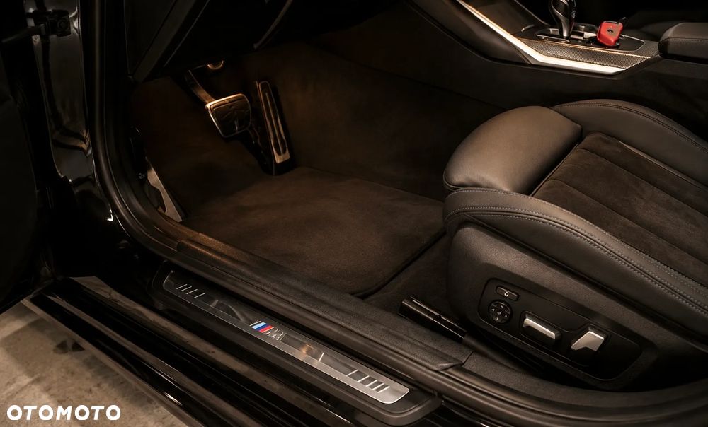 BMW Seria 3 320i M Sport - 14