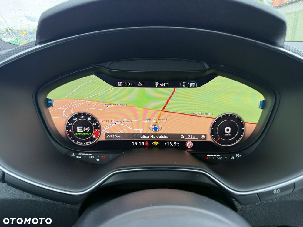 Audi TT Coupé - 16